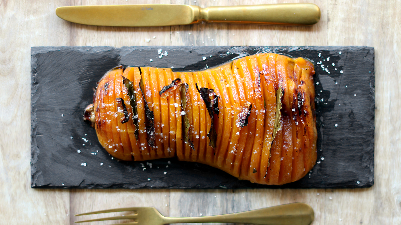 Hasselback Butternuss Kürbis