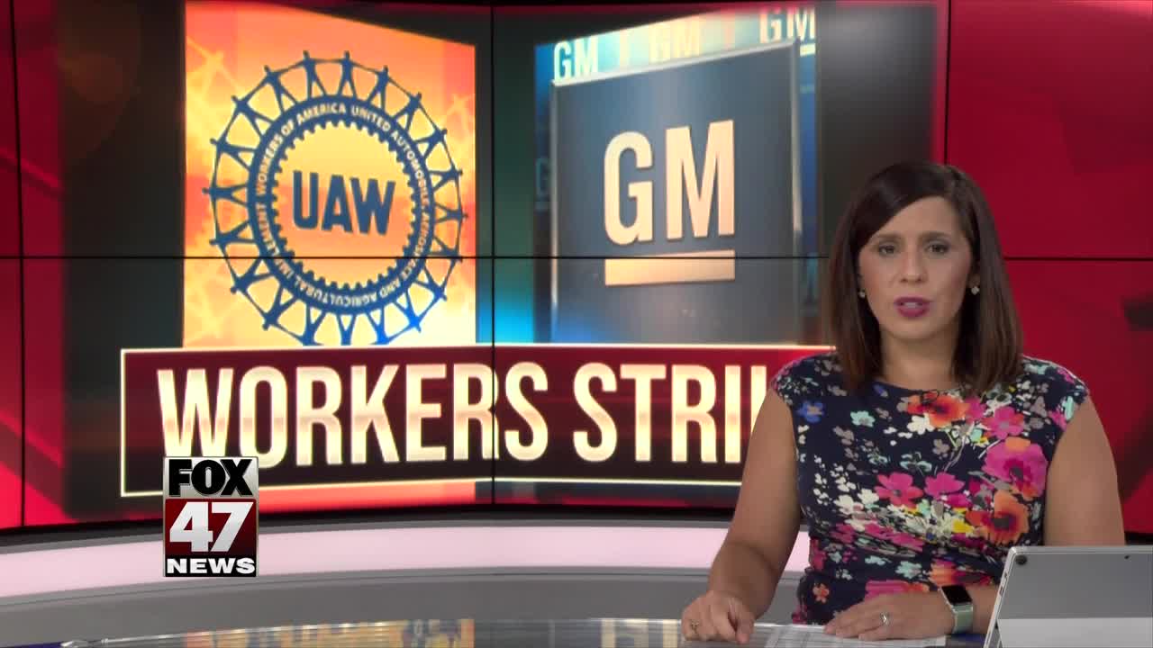 Educators join picketing in GM strike