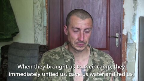 Ukrainian soldier tells that his group decided in advance to surrender when Russian troops attacked