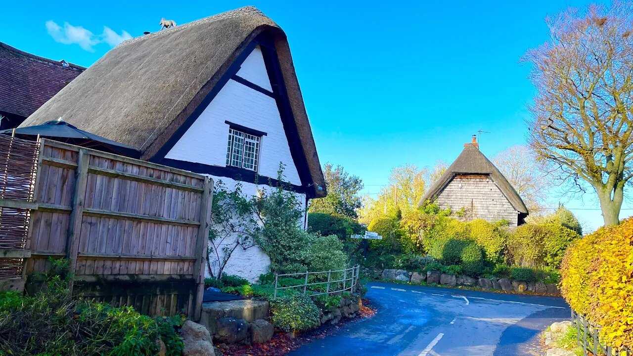 A Quiet English Village Walk in WOOLSTONE || English Countryside