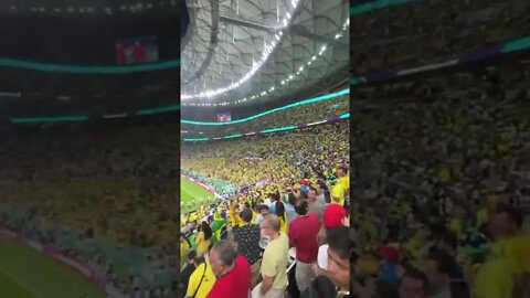 torcida do Brasil no estádio do catar da recado para o lula