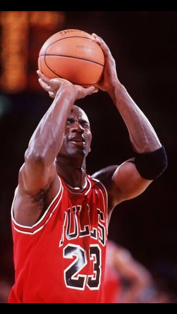 Michael Jordan- Closed eye Free throw
