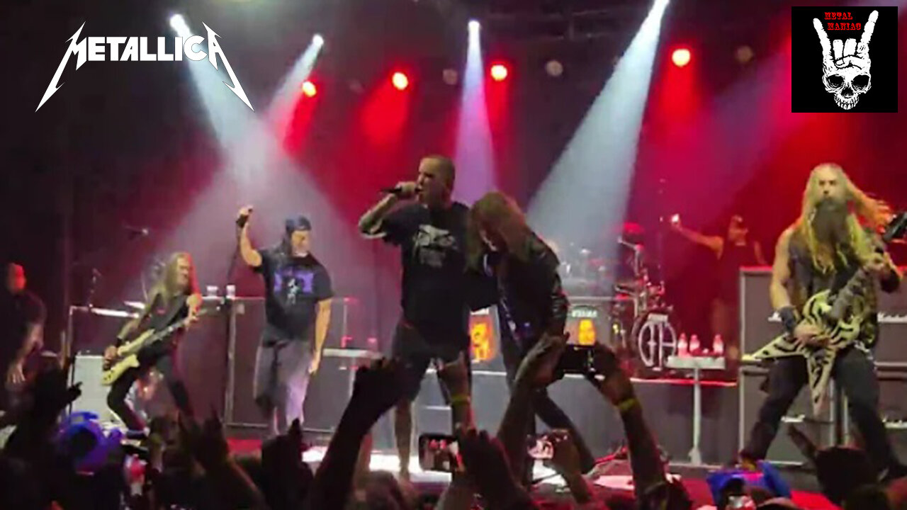 Metallica joins ＂Pantera＂ on stage for Walk at surprise small club gig - Minneapolis - 2024