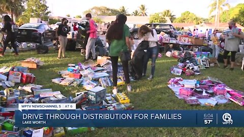 Drive-thru food and gift distribution held in Lake Worth Beach