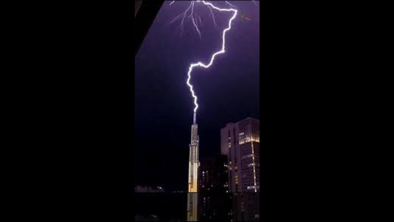 Lightning On Vincom Landmark 81 - VietNam