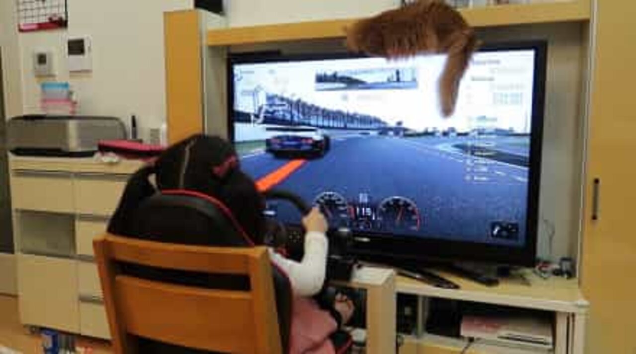 Bambina di 5 anni è un fenomeno a Gran Turismo