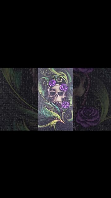 This puzzle is amazing! 💀 #puzzle #halloween #skull #puzzletime #shorts #satisfying