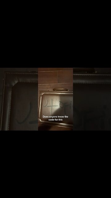 Does anyone know the code to the #travisscott #utopia suitcase ? 🧳