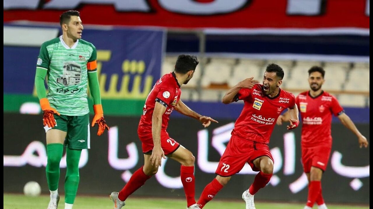 گل اول پرسپولیس به تراکتور توسط عیسی آل کثیر