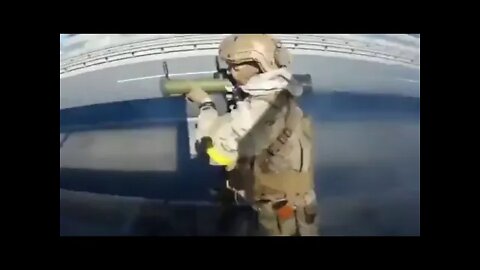 ★★★ Ukraineian Special Forces soldiers firing rockets at Russian tanks