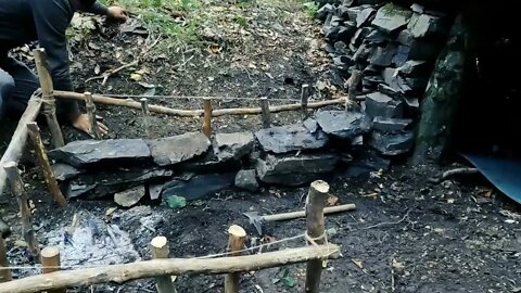 Camping, building wood and rock forest houses and fireplaces, quail cooking - survival, DIY $$ 16