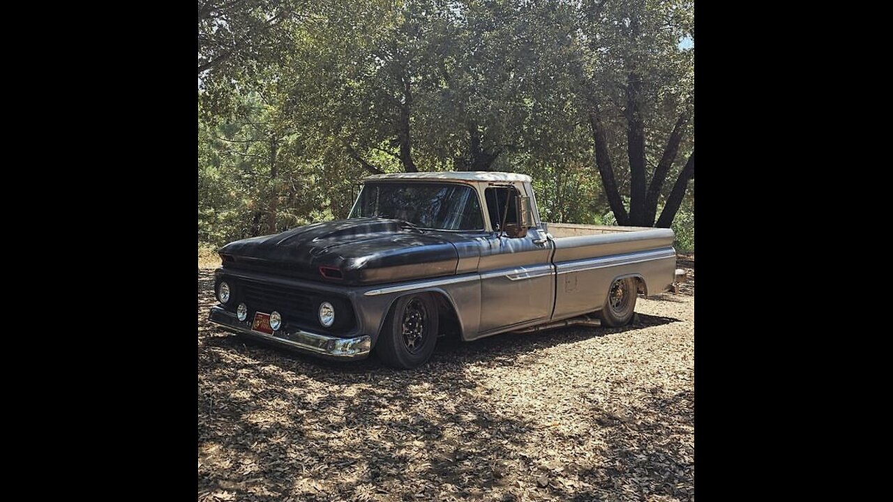 My buddy Curtis running his C20