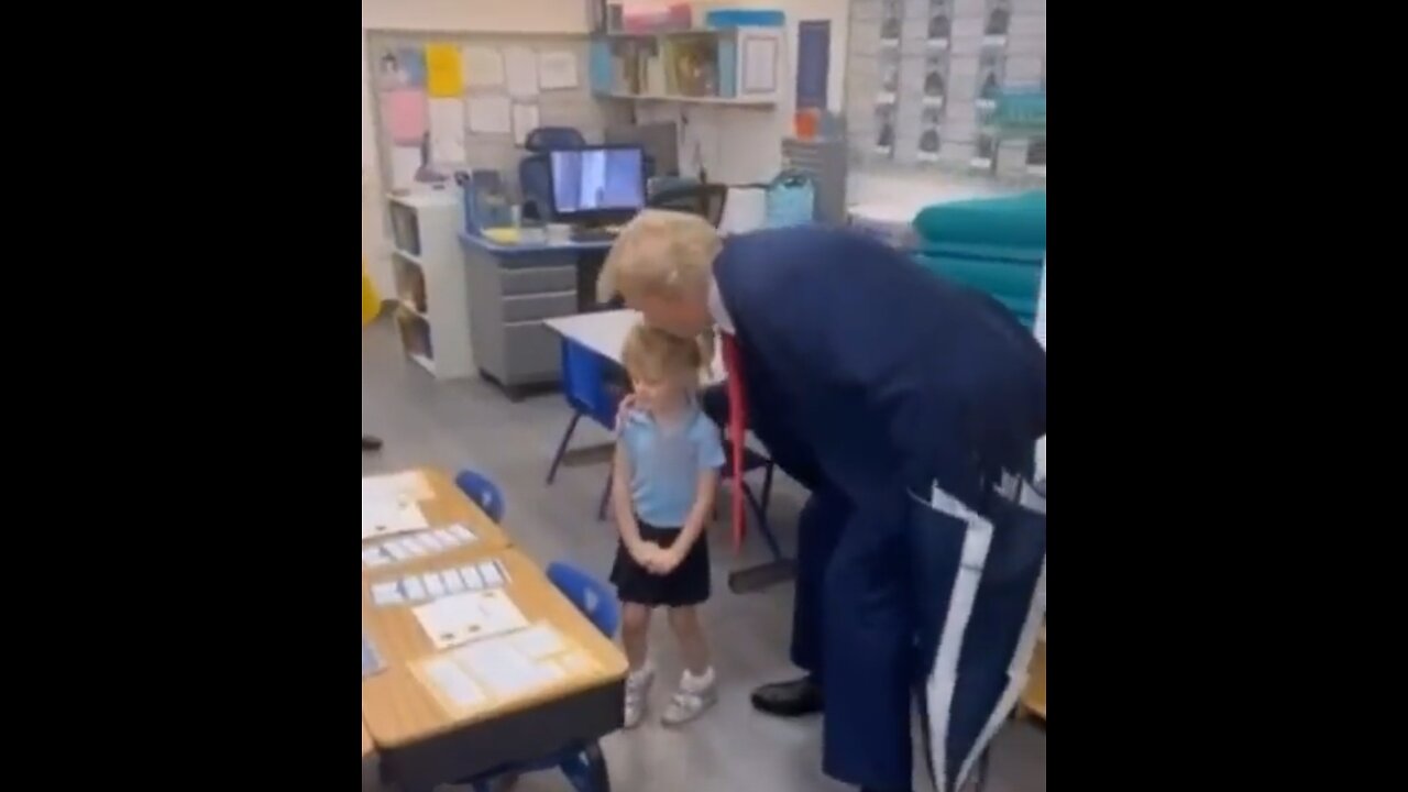 Cute - Trump Visits Granddaughter's School