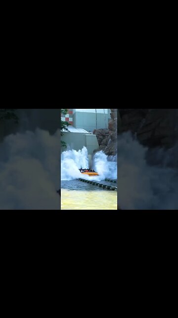 BEST WATER RIDE EVER?? 🦖💦 #shorts