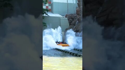 BEST WATER RIDE EVER?? 🦖💦 #shorts