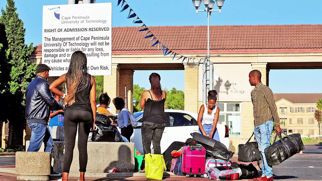 SouthAfrica Cape Town - University students are facing an uphill battle with accommodation (Video) (dEk)