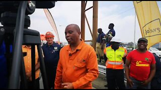 SOUTH AFRICA - Johannesburg - Reopening of the M2 Motorway (Video) (vgb)