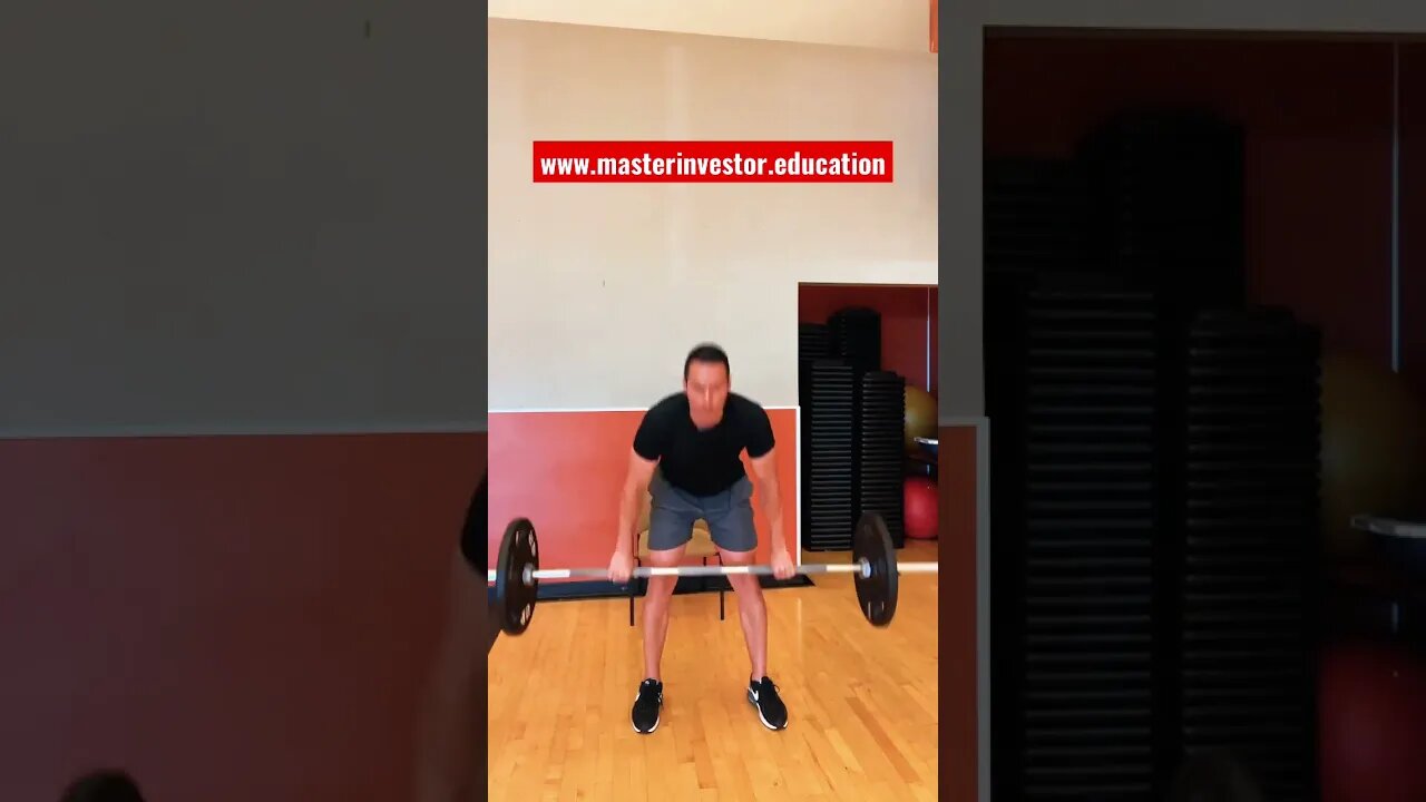 Building wealth and muscle at the same time 2023! MASTER INVESTOR #shorts #investing #cashflow #free