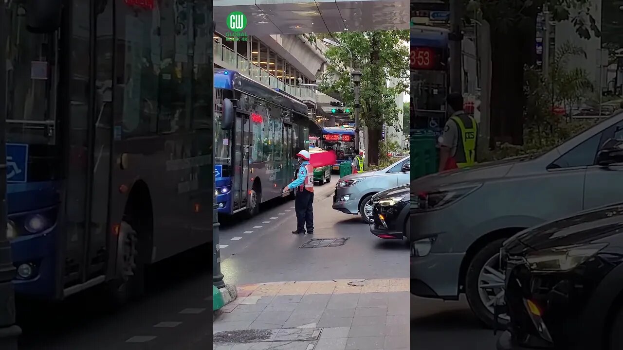 🇹🇭 Bangkok walking tour Bang Rak & Pathum Wan [4k UHD 60 fps] #shorts