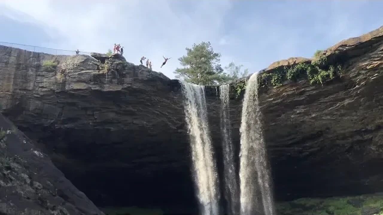 EAST X WEST - Tennessee Cliff Jumping