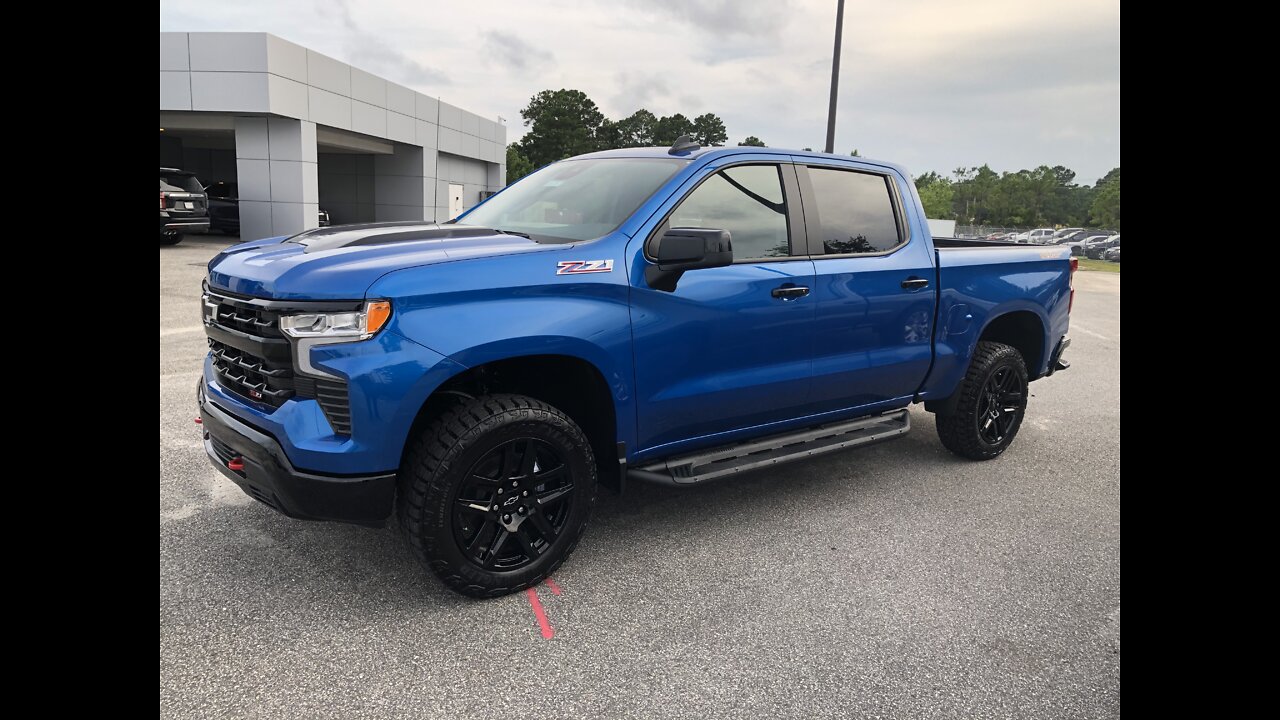 2022 Chevrolet Silverado 1500 LT Trailboss