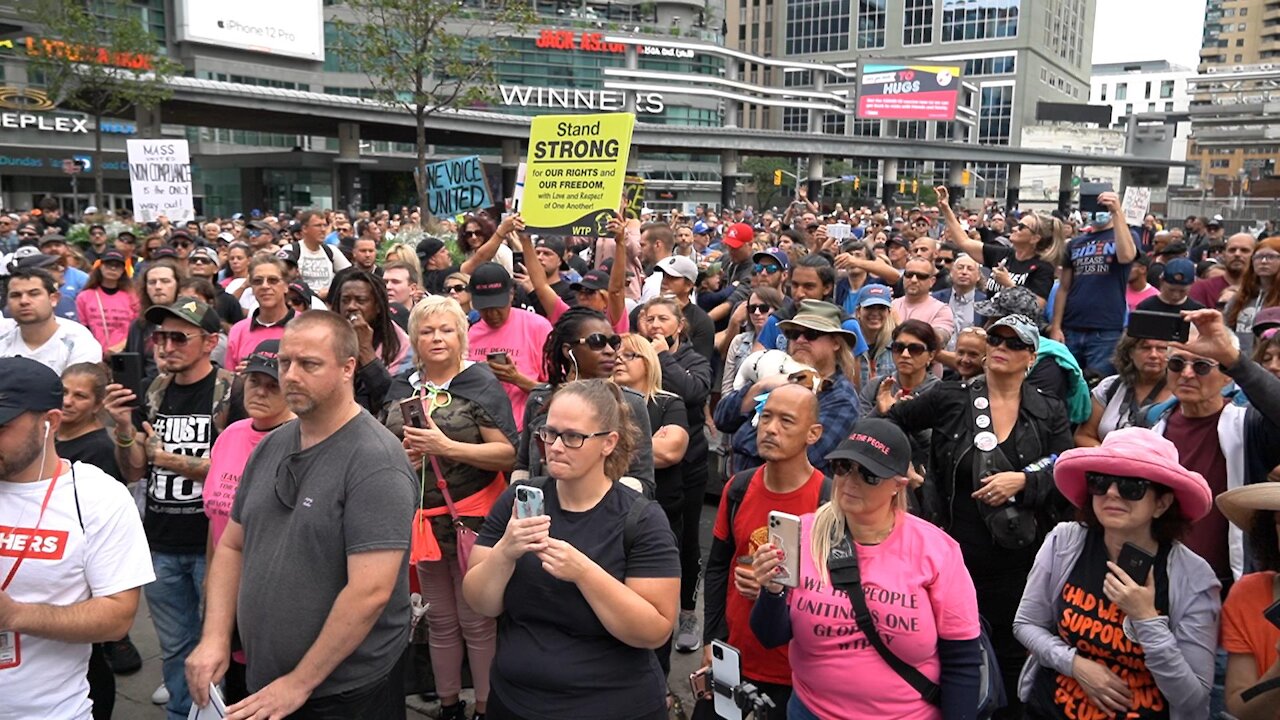 Raw full length footage Dundas Square Toronto Canada 9/25/21