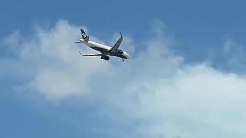 Airbus A320NEO PR-YSA vindo de Campinas antes de pousar em Fortaleza