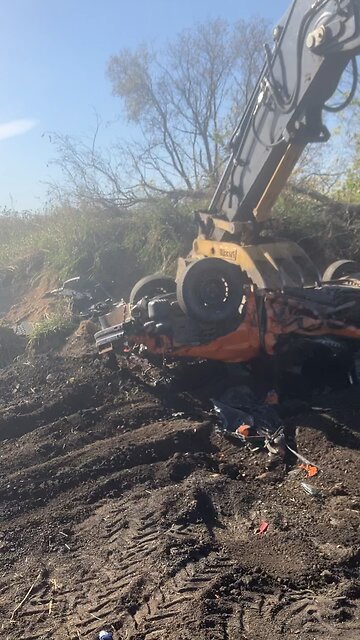 destroying el clappo 2.0