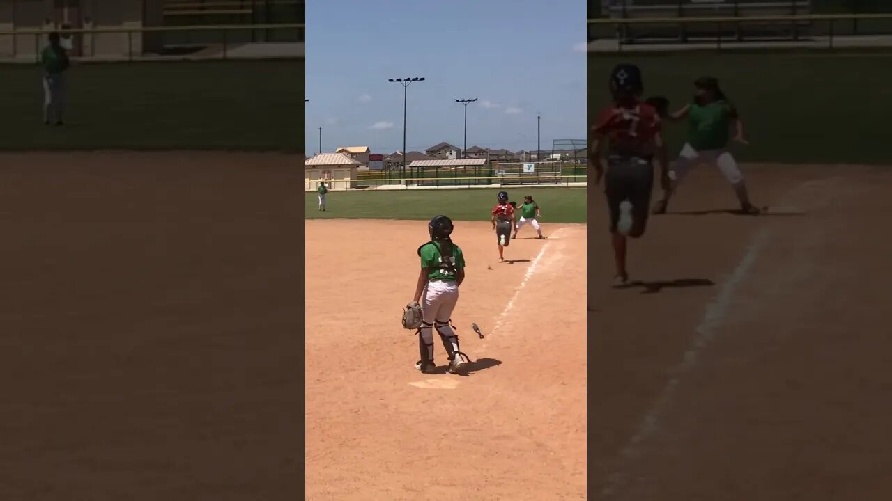 Don’t Look at Ball [Just Run 2 Base]
