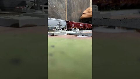 Santa Fe Sd40s-2 leading a train