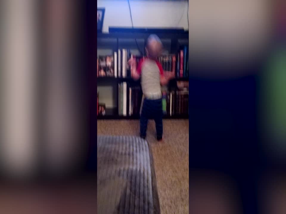 Boy who Barely Knows how to Walk can Dance like Crazy!