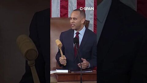 Rep. Hakeem Jaffries Laughs & Cheers 🤣