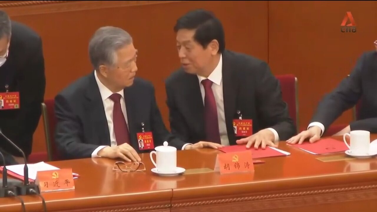 new Footage Shows Moments Before Hu Jintao Left CCP Congress