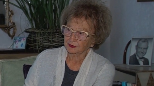 94-year-old woman hears from hero who saved her from submerged car