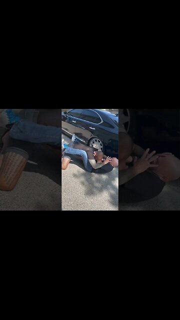 T-Shirt Choke - Self Defense on the Ground