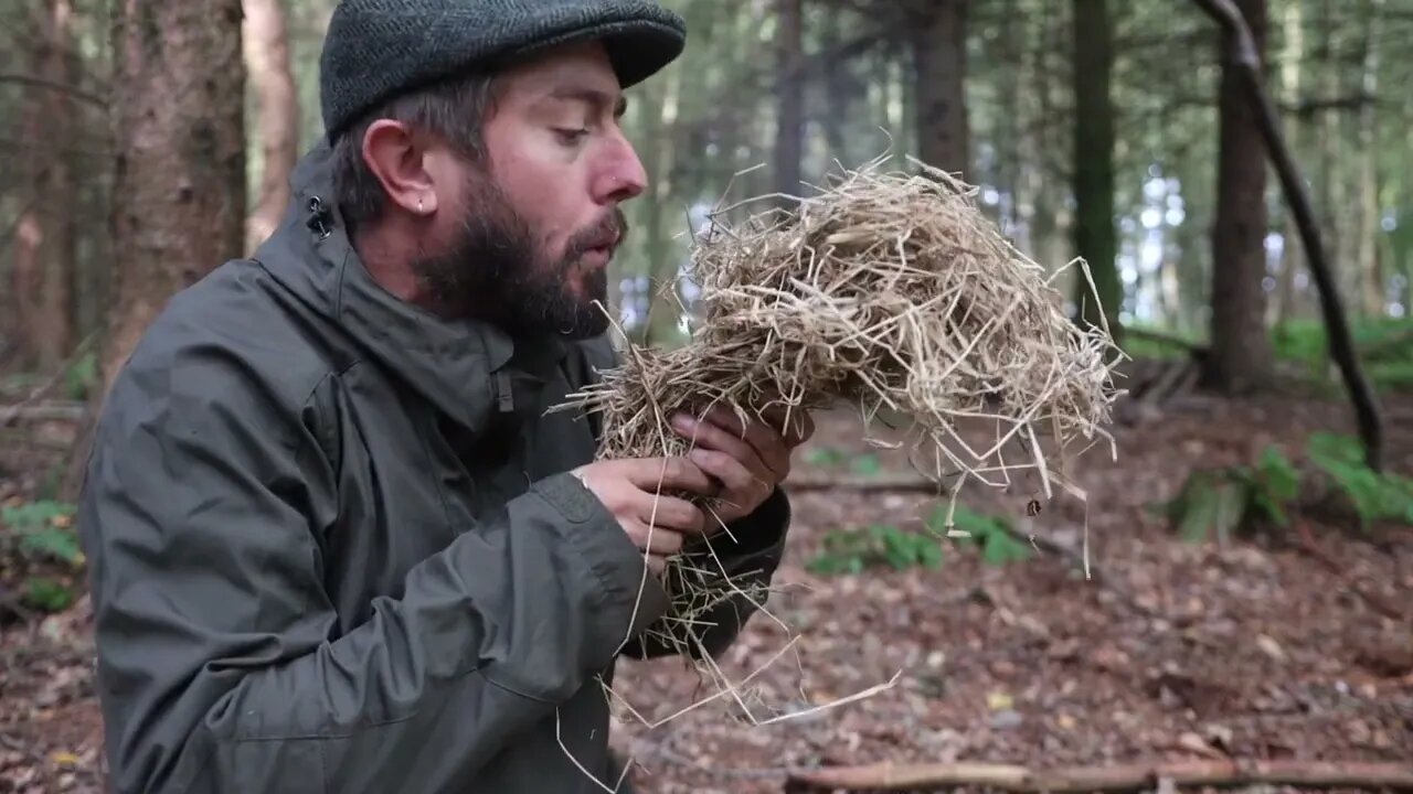 Outdoor Cooking Full English Breakfast - Cast Iron Cook in the Woods