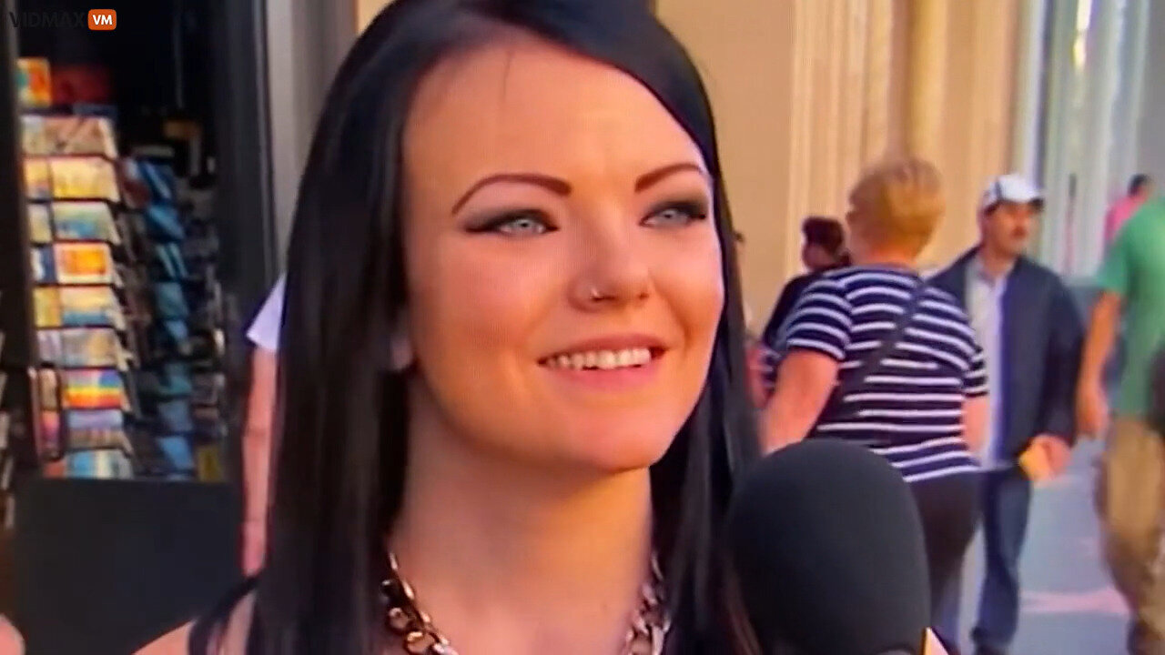 Gee, I Wonder What Her Password Is