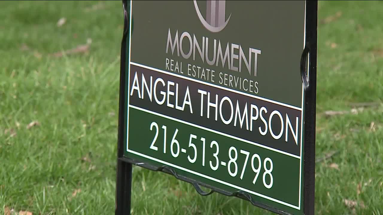 Realtors selling homes through video during pandemic