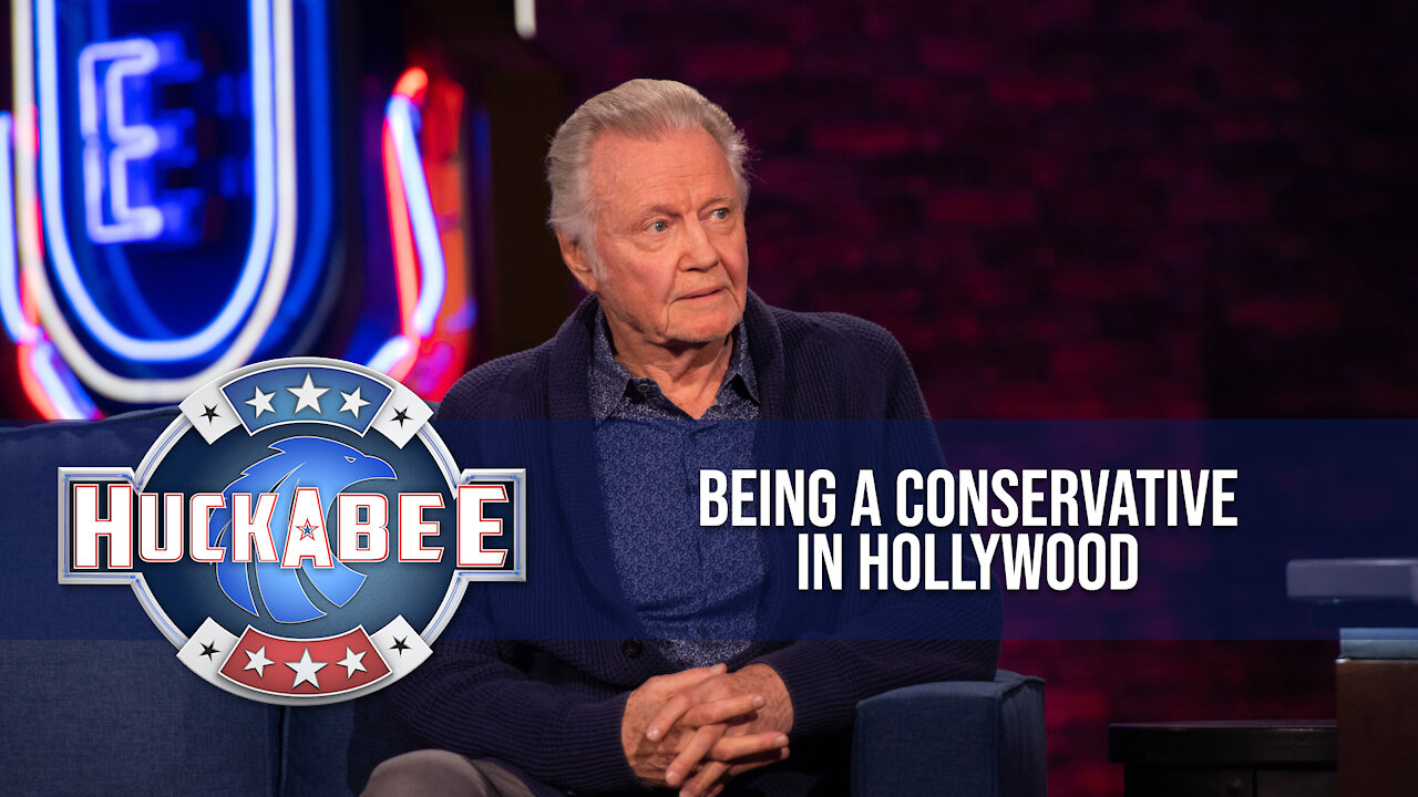 Why Oscar-Winner Jon Voight is an Outspoken CONSERVATIVE | Huckabee