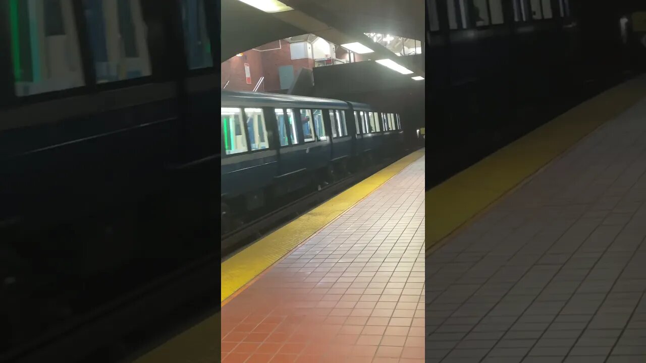 Stunning Montreal Metro crossing paths #viralvideo #train #montreal #traintravel #travel