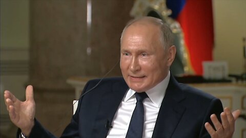 Vladimir Putin s reportérem NBC o tom, jak západ slíbil Gorbačovovi nerozšiřování NATO
