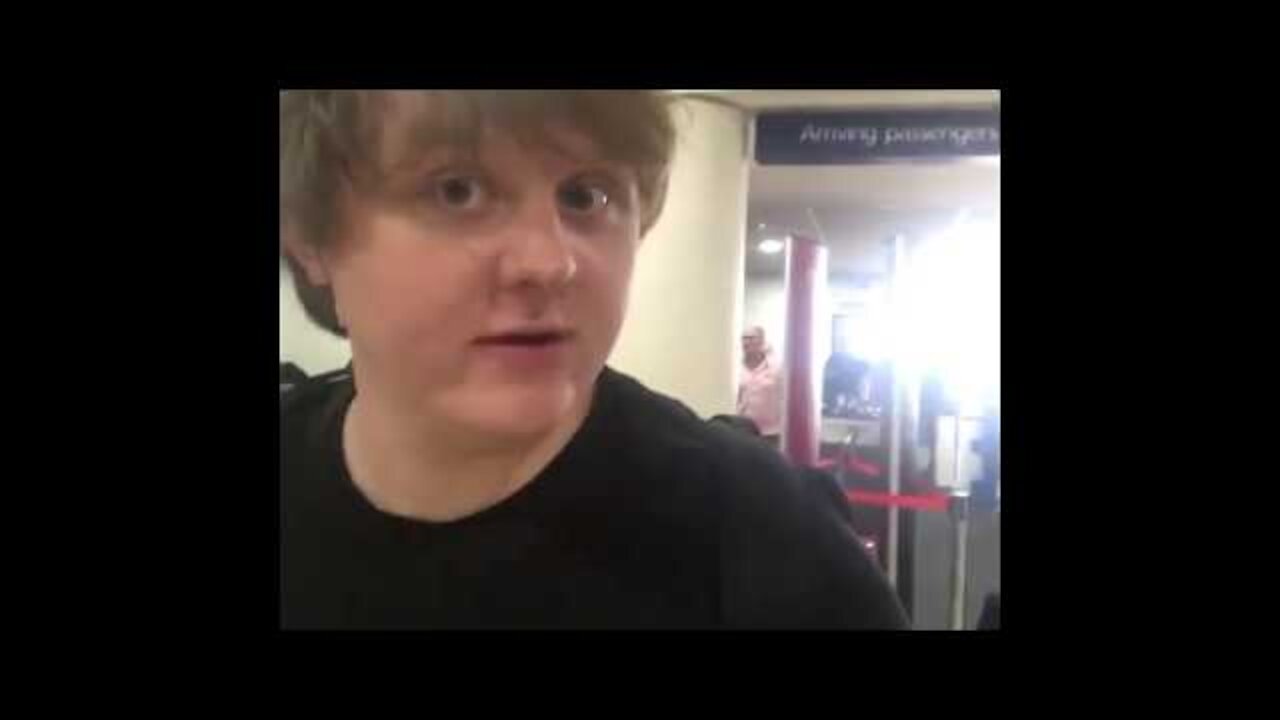 'Lewis Capaldi gives shout out to 15 Minutes of Fame'