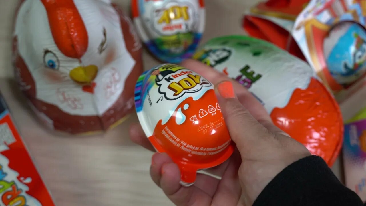 ASMR Kinder Joy Fast & Furious, shoelace accessory