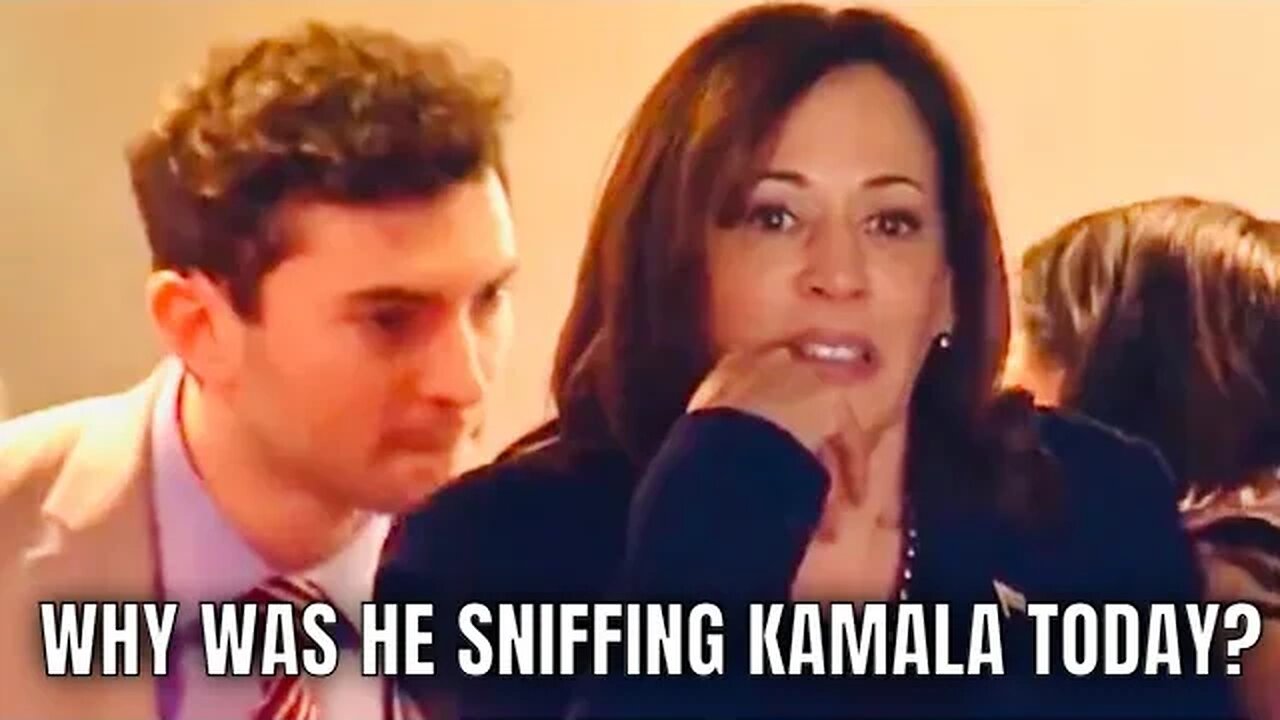 WHY WAS THIS GUY SMELLING KAMALA TODAY? 🤮