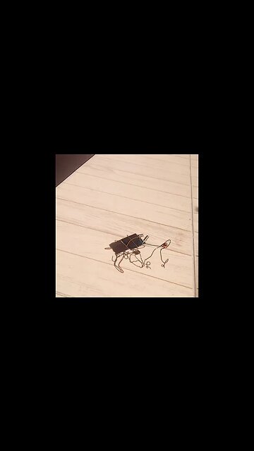 Watch My Funny Wired #Solar Nano #Bot #DIY #AeroArduino