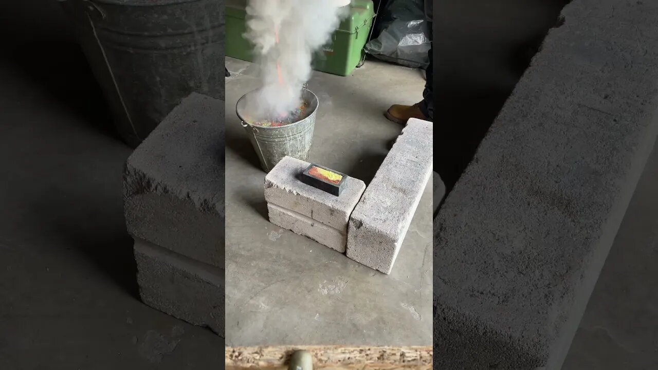 😱Molten Brass VS orbeez😱 #orbeez #brass #metalcasting #melting