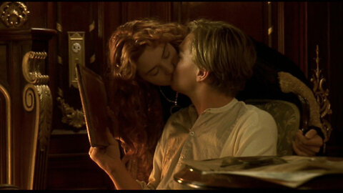 Titanic movie most Romantic Scene ever!