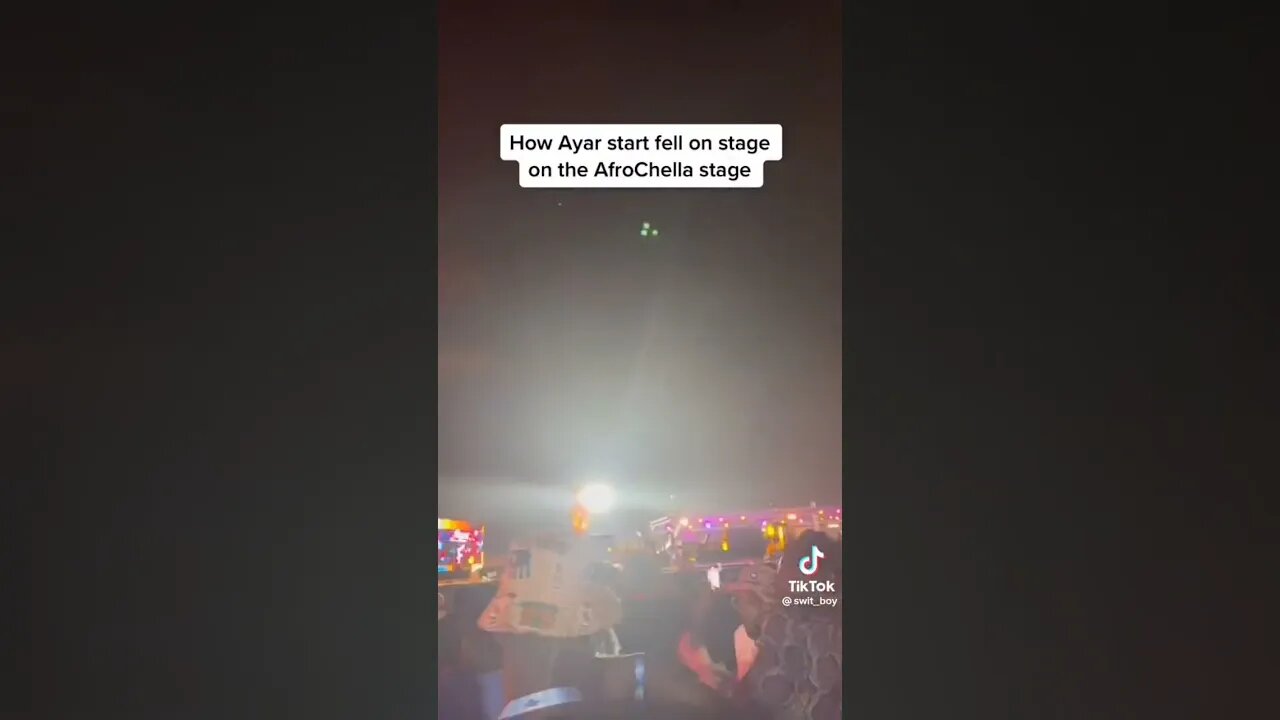 How Ayra Starr fell on stage