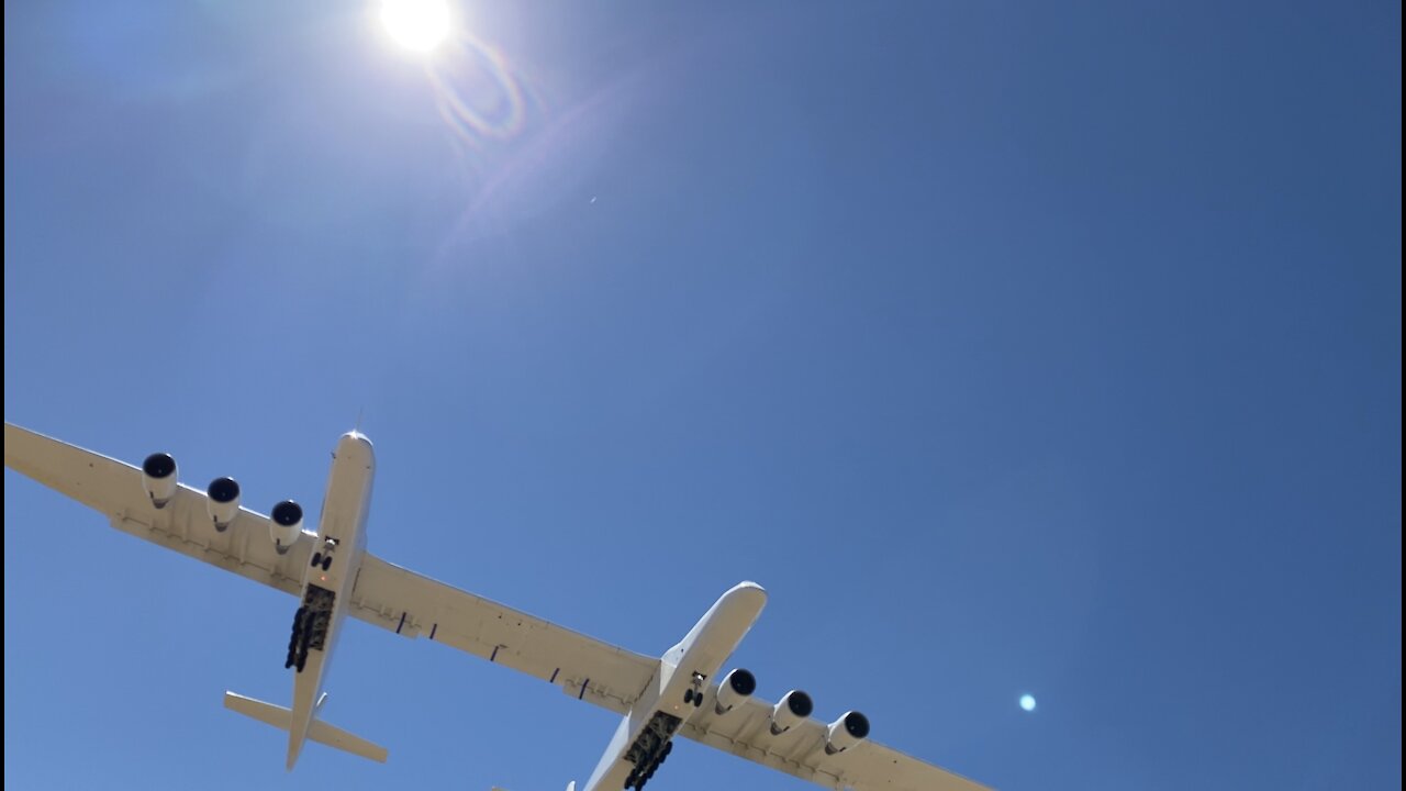 Stratolaunch Second Test Flight- A Spectatular Low Pass!