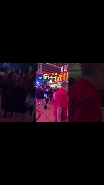 Best Video Ever from Fremont Street Las Vegas #rollerskate #fall